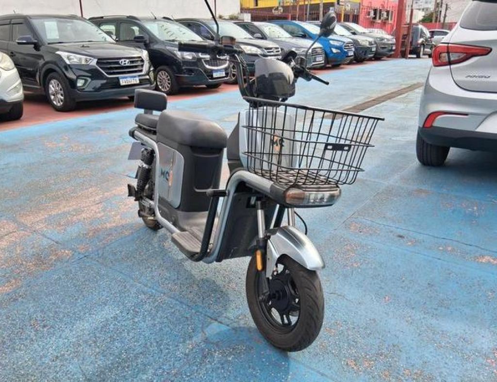 Moto Chefe Scooter Elétrica Ret 1000W 2 Lugares Modelo 2025 imagem 2 Moto Chefe Scooter Elétrica Ret 1000W 2 Lugares Modelo 2025 imagem 2