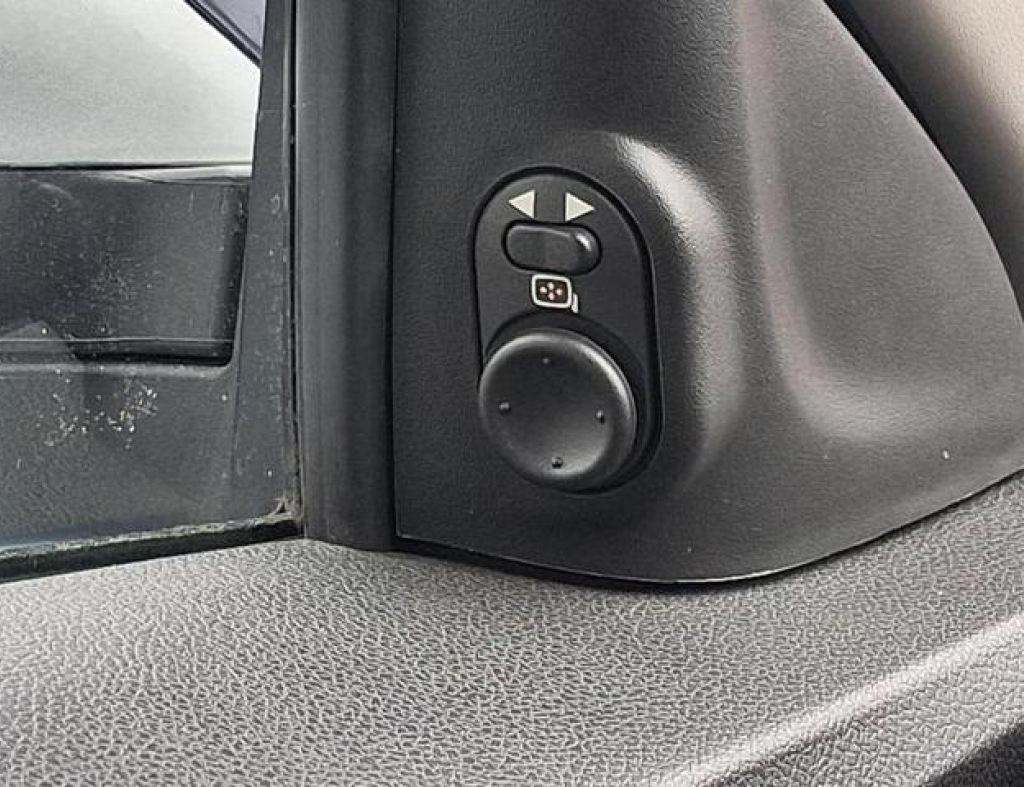 Chevrolet / Cobalt Ltz 1.8 Flex 4 Portas Modelo 2019 imagem 22