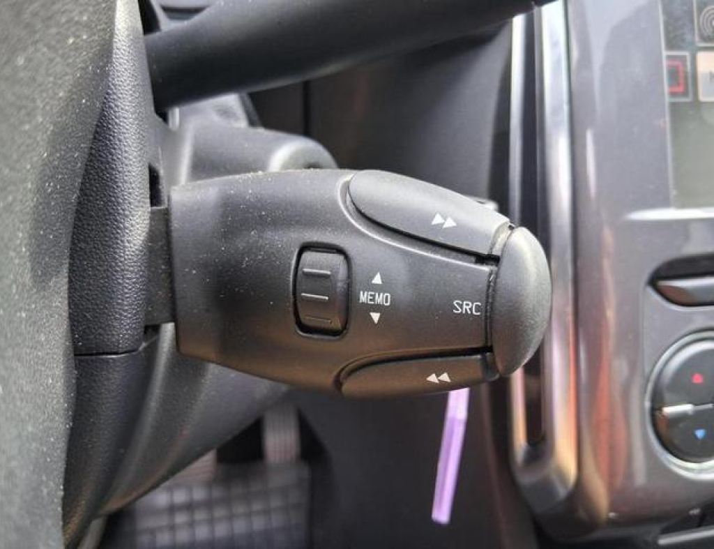 Citroen / C3 Ptech Tend 1.2 Flex 4 Portas Modelo 2017 imagem 18
