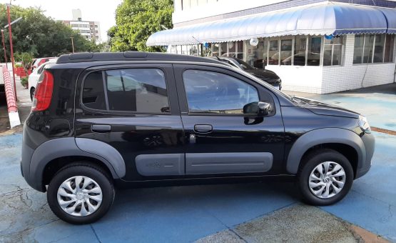 fiat uno way 1.0 2014 4 portas