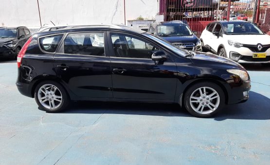 hyundai i30 wagon 2.0 2012 automatico 4 portas